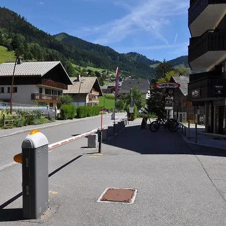 Chardon Bleu 24 - Chamroc Immobilier *